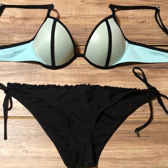 Victoria’s Secret bathing suit set,!! - Picture 8 of 8